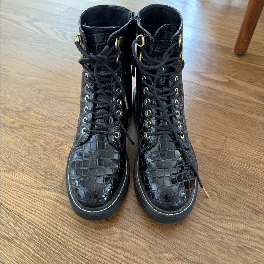 Topshop Black Croc-Embossed Lace-Up Boots